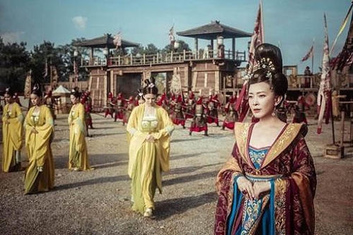 历史上的张皇后张良娣是怎么死的？唐肃宗的皇后张良娣是因乱国被杀吗？