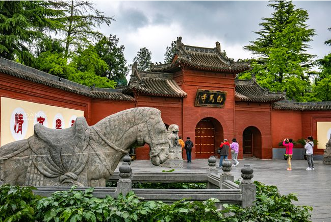 中国佛教的源头“白马寺“名称的由来：缘于汉明帝的一个梦